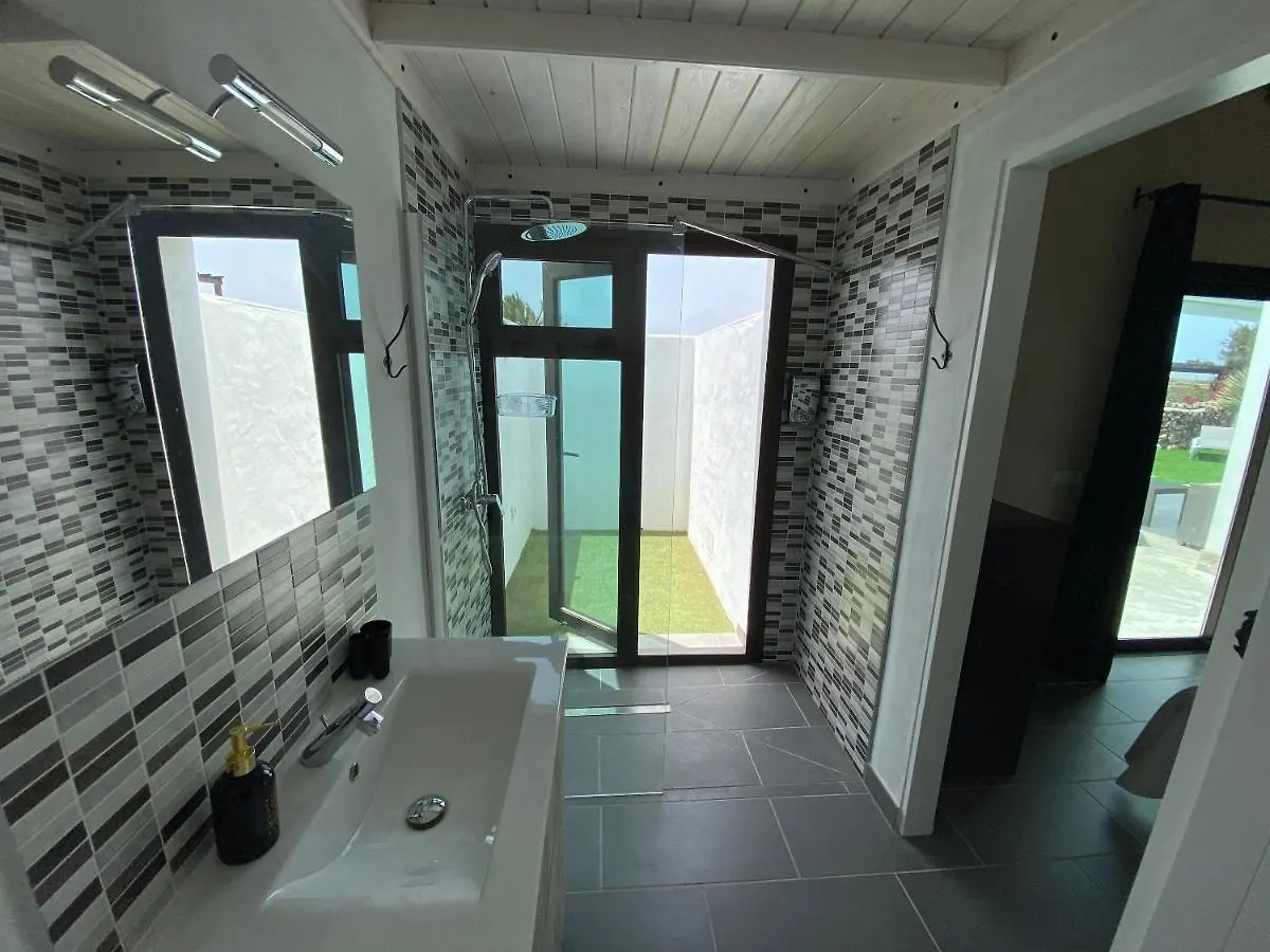Seaside Villa In El Roque Cotillo